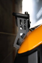 Load image into Gallery viewer, Photo - Close Up