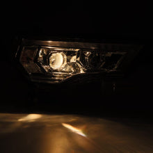 Load image into Gallery viewer, User 4