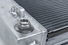 Load image into Gallery viewer, Photo - Close Up