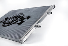 Load image into Gallery viewer, Photo - Close Up