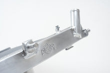 Load image into Gallery viewer, Photo - Close Up