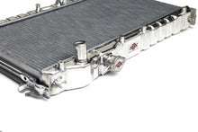 Load image into Gallery viewer, Photo - Close Up