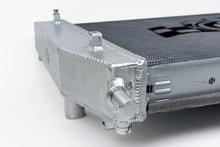 Load image into Gallery viewer, Photo - Close Up